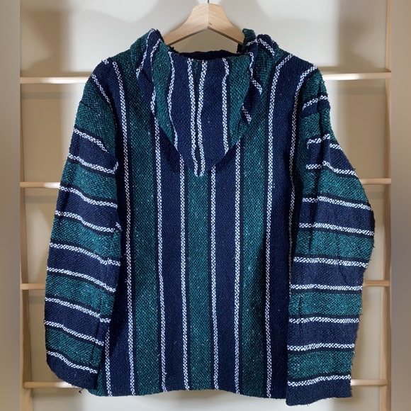 Frank’s Vintage White, Blue and Green Pullover - Picture 3 of 3